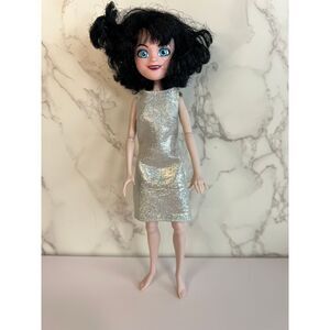 Hotel Transylvania Mavis Doll 2017 – Silver Dress, Bendable Arms & Legs 10" Tall
